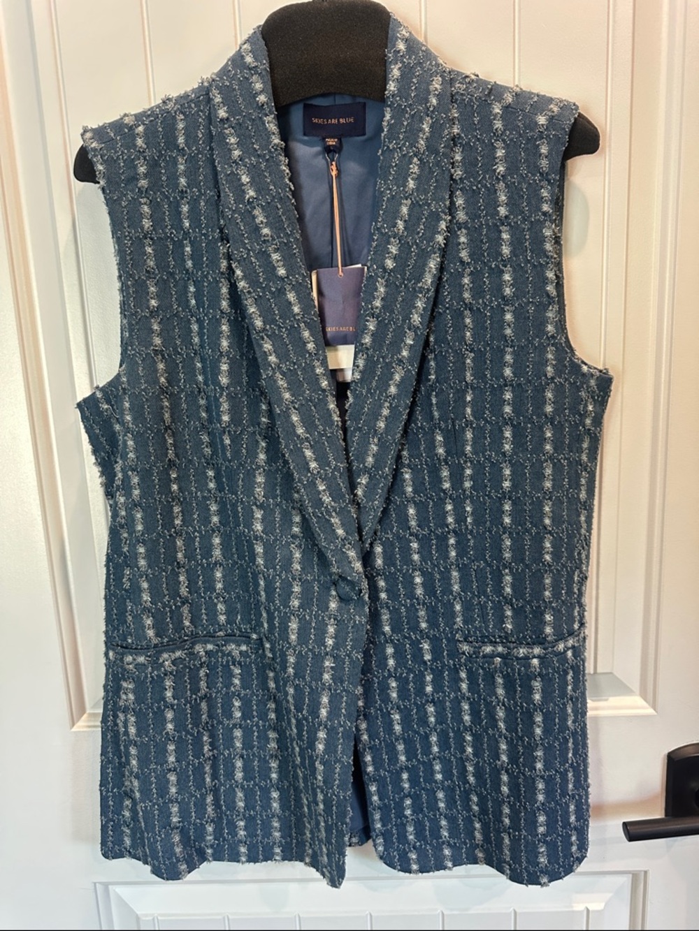 Skies Are Blue Sleeveless Tweed Vest in Teal and Ivory